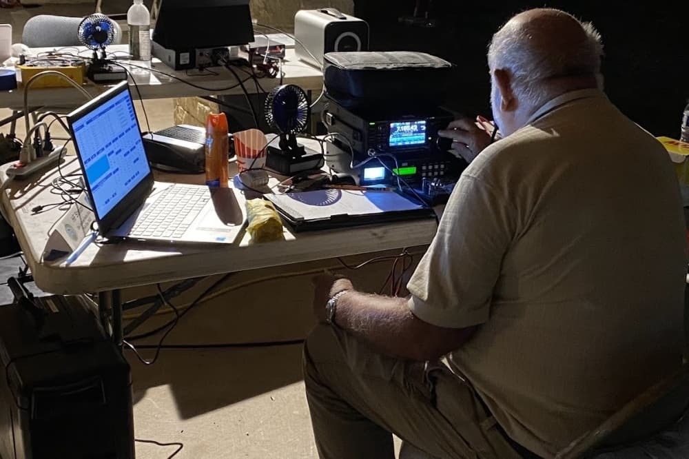 Nonprofit uses Shavano Park event to educate public on amateur radio