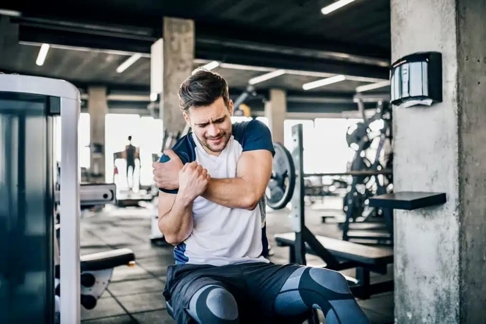 Airrosti Rehab Center brings healing hands to new Sugar Land location
