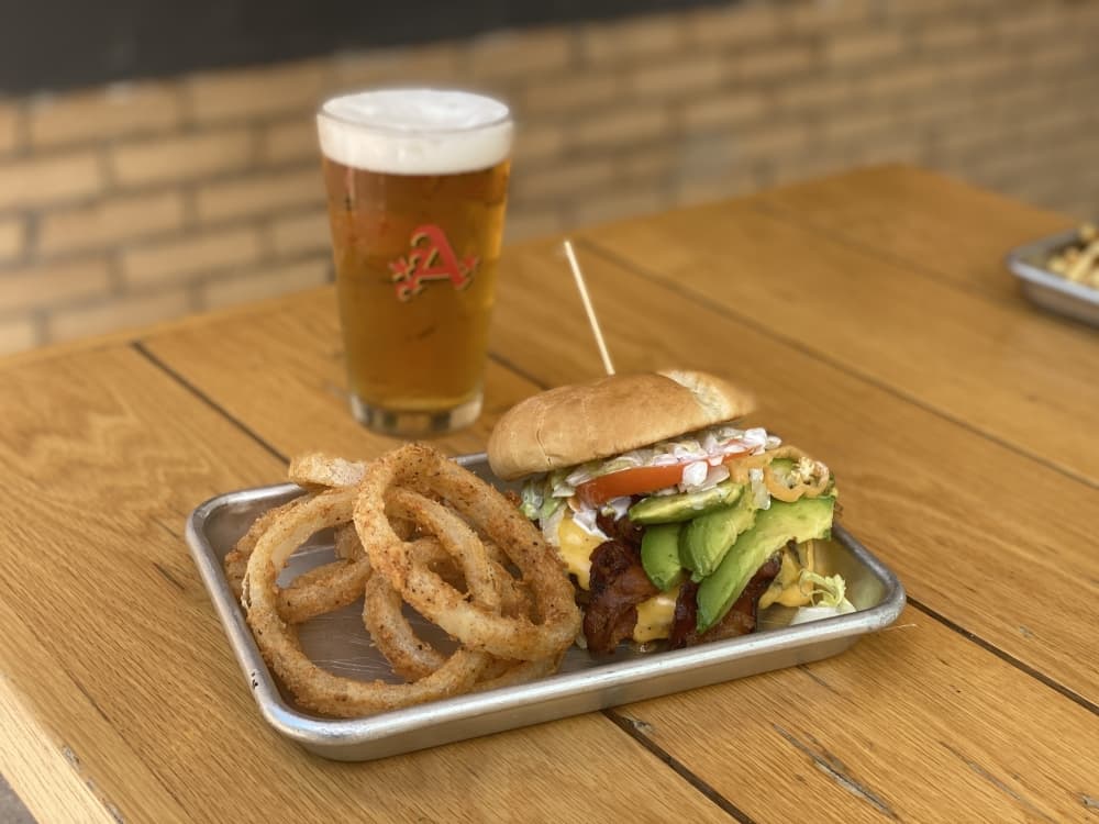 Downtown Hall of Fame has several beers and craft burgers on the menu. (Brian Rash/Community Impact)
