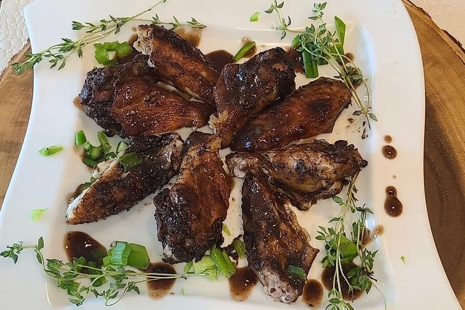 Gud Food Kitchen now offering authentic Jamaican cuisine in Willowbrook Plaza