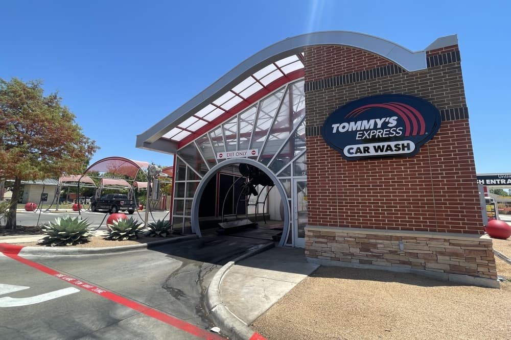 Tommy's Express Car Wash opens in Hutto