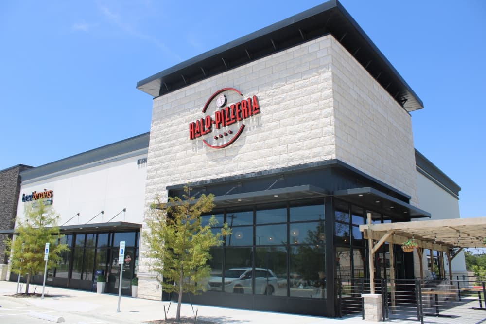 Halo Pizzeria storefront