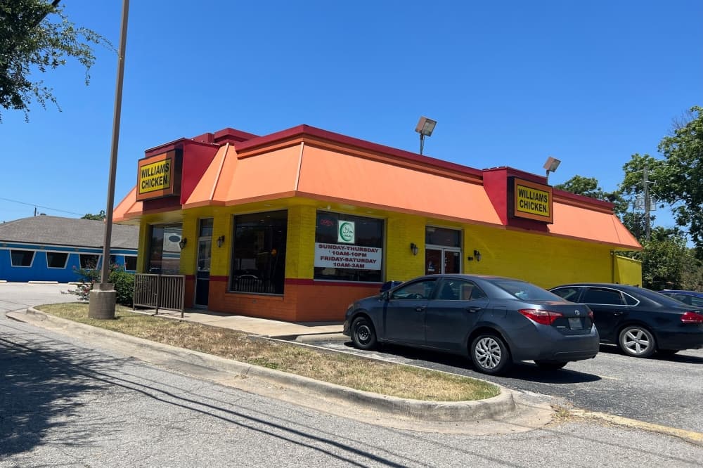 Williams Chicken serves up wings, sandwiches in east McKinney