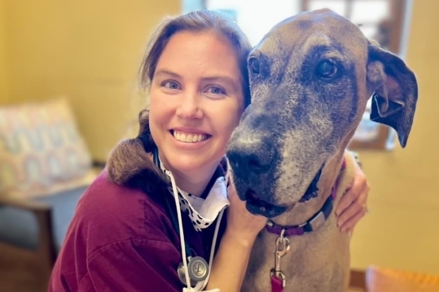 New veterinary hospital open in Hutto
