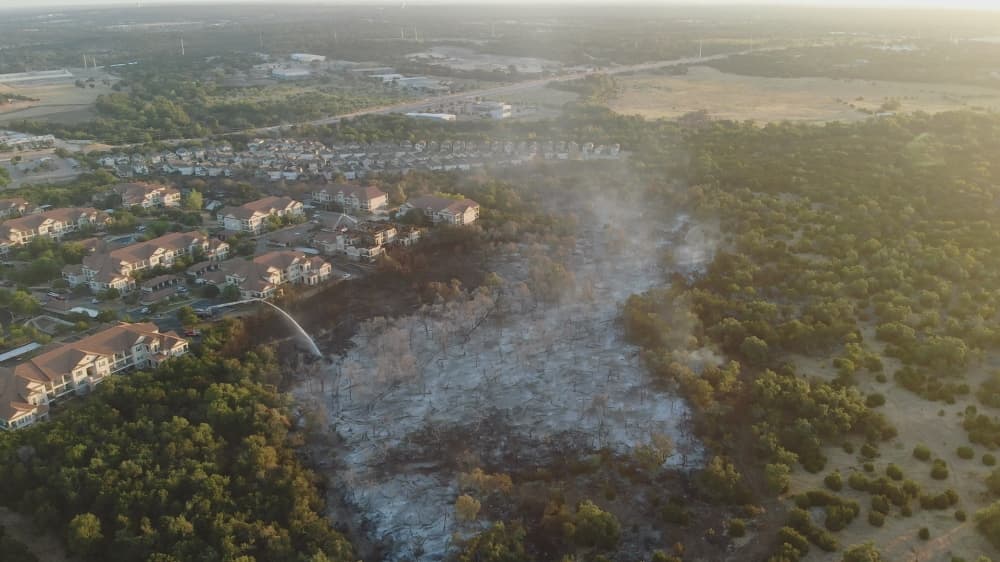 UPDATED: 50-acre Cedar Park brush fire 60% contained; residents asked to conserve water