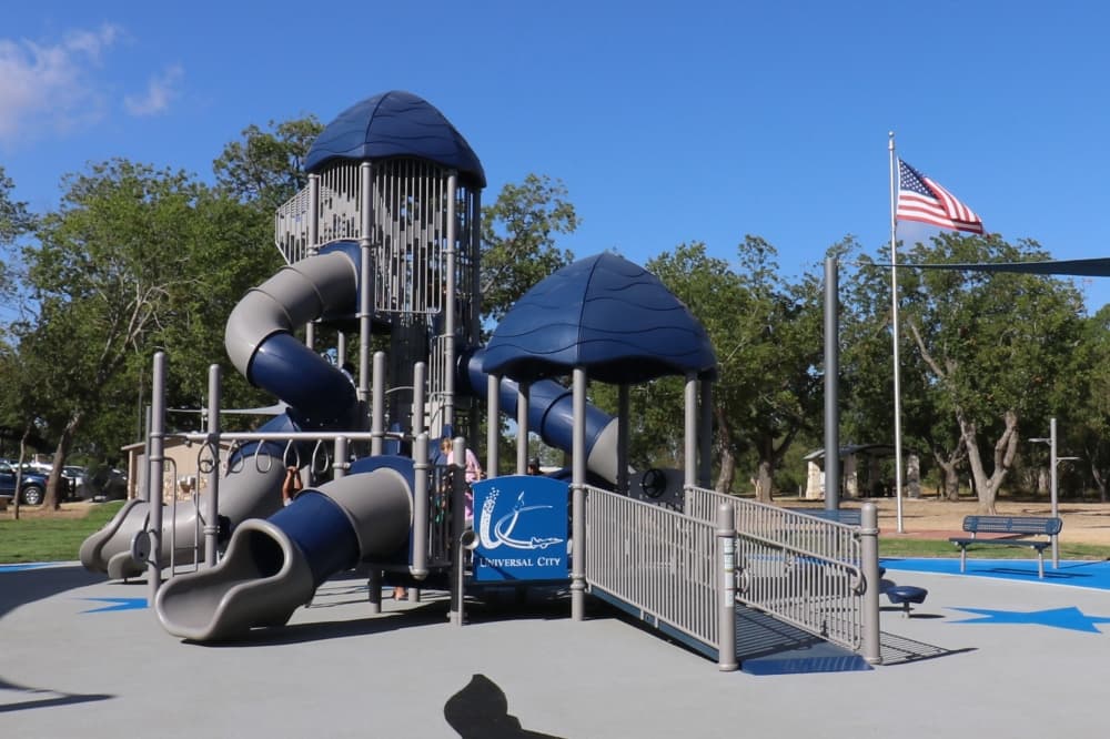New playground opens at Veterans Park in Universal City