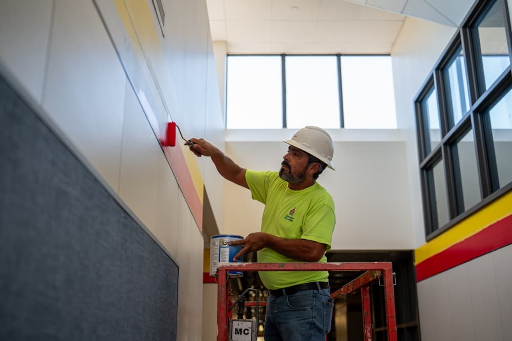 Momentum High School now offering classes at renovated location in Houston