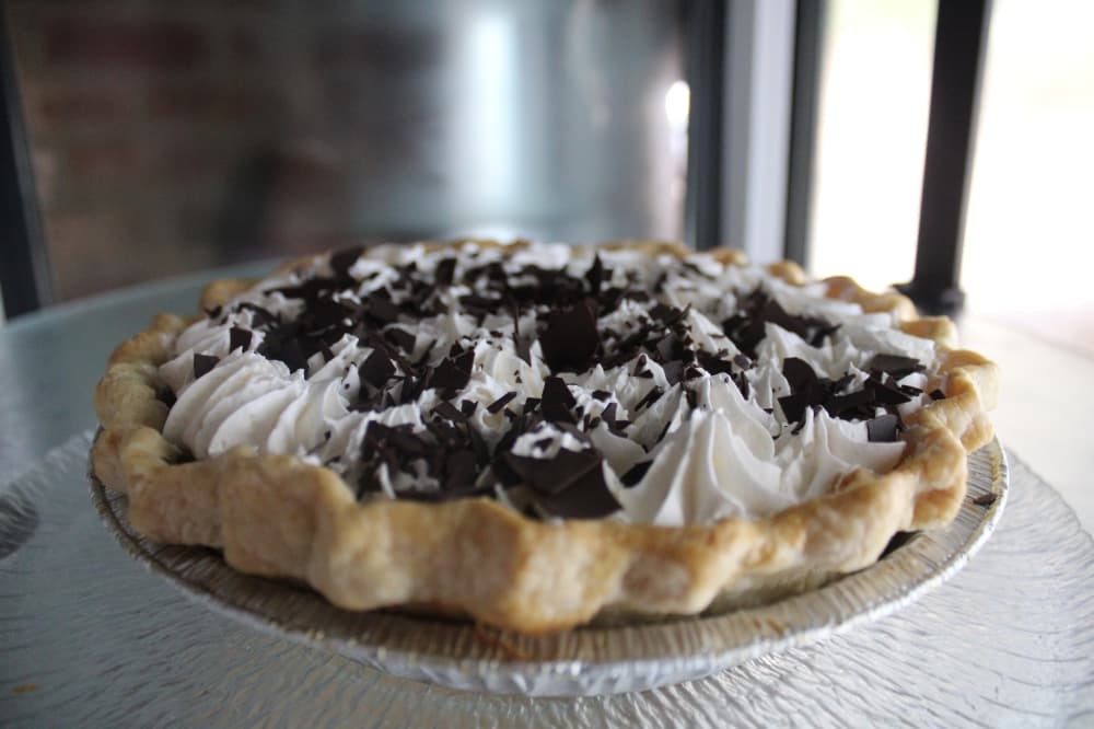 Chocolate cream pie