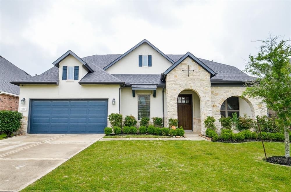 9 homes on the market: Learn more about this month's featured neighborhood