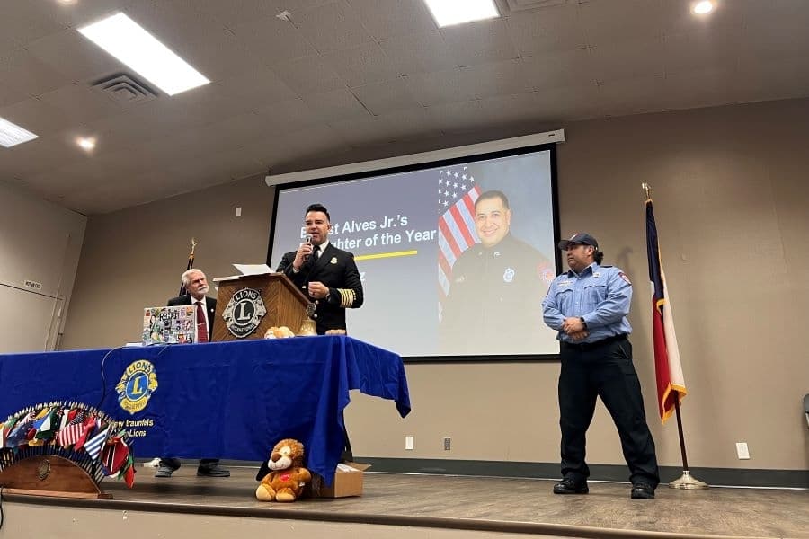 New Braunfels Noon Lions Club honors local first responders, donates $1,500 to nonprofit