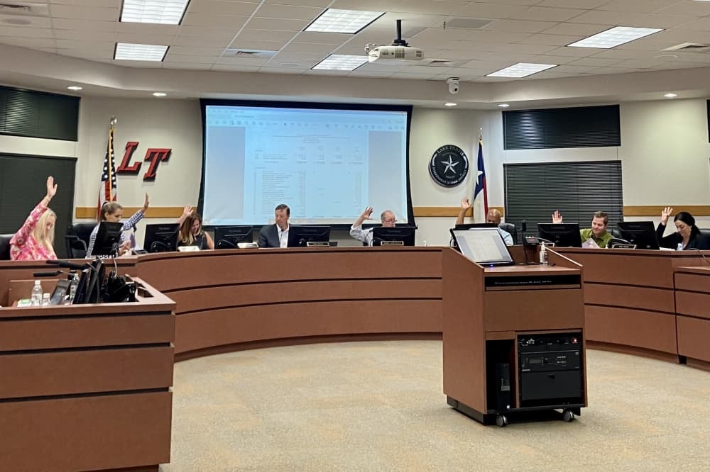 Lake Travis ISD adopts $232M budget, lowest tax rate yet