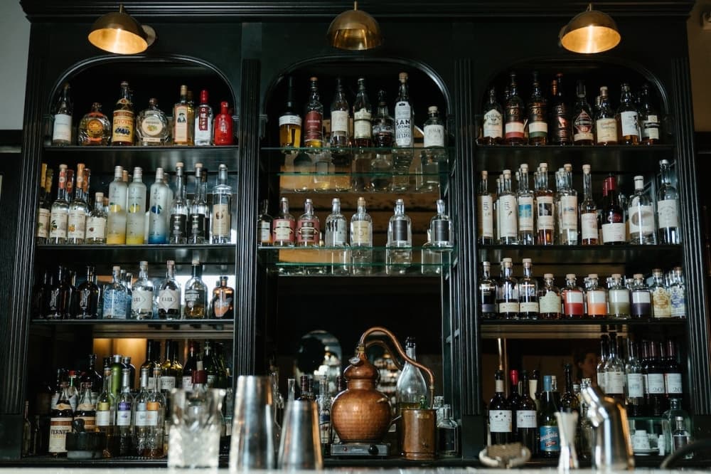 New bar A King and Queen Bar Thing to open in Leander