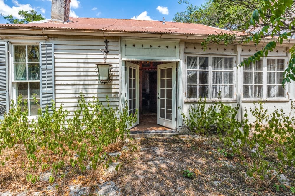 an alternate exterior photo