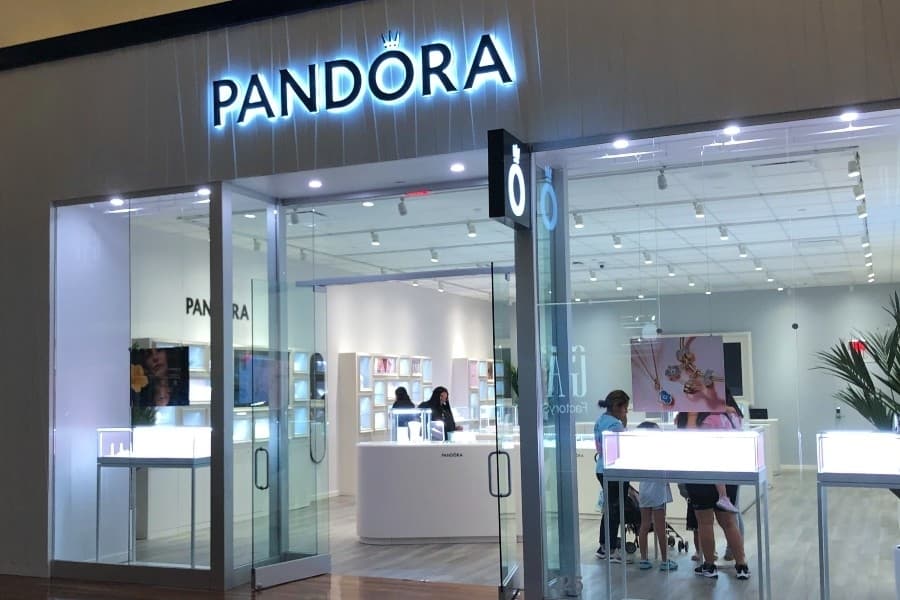 Pandora selling ‘handcrafted jewelry’ at Grapevine Mills