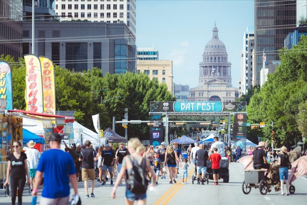 Congress Avenue bridge in downtown Austin to shut down Aug. 26 for Bat Fest