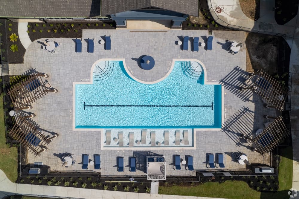 Skview Flats has a pool, among other community amenities for residents. (Courtesy Ascension Multifamily)
