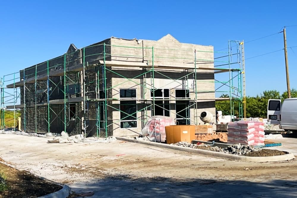Golden Chick bringing fried chicken to Fort Worth