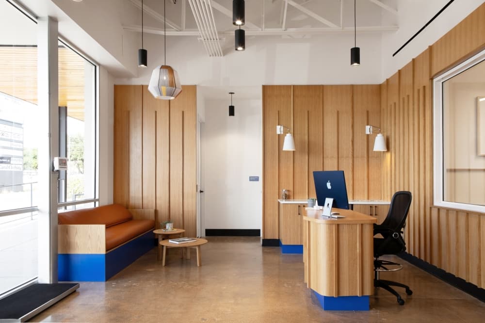 Modern Animal brings veterinary care to Lakewood