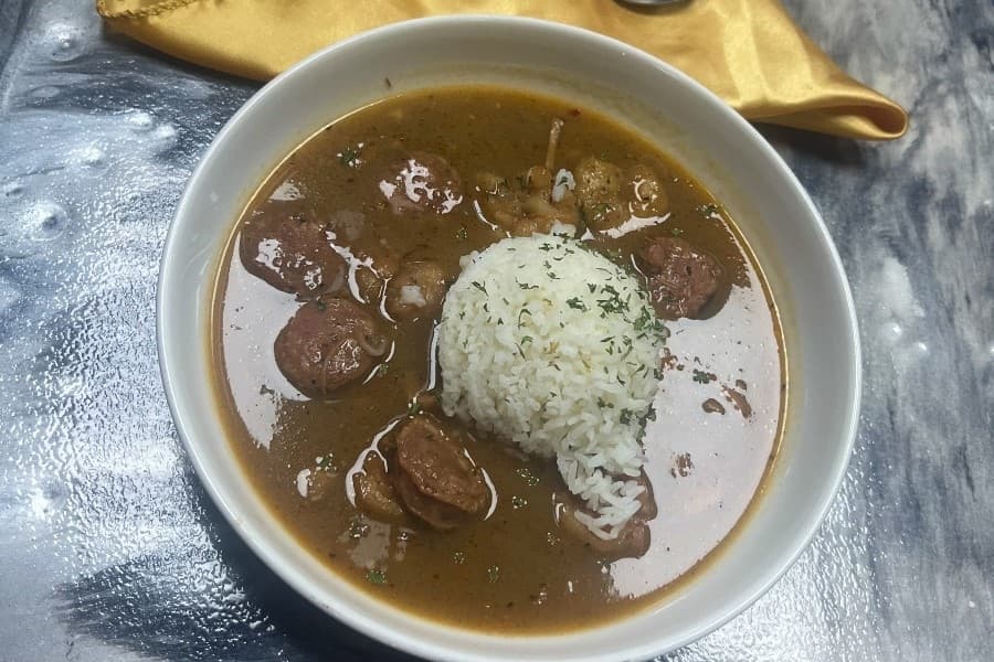 Oak Street Food and Brew rebranded as The 206 in Roanoke