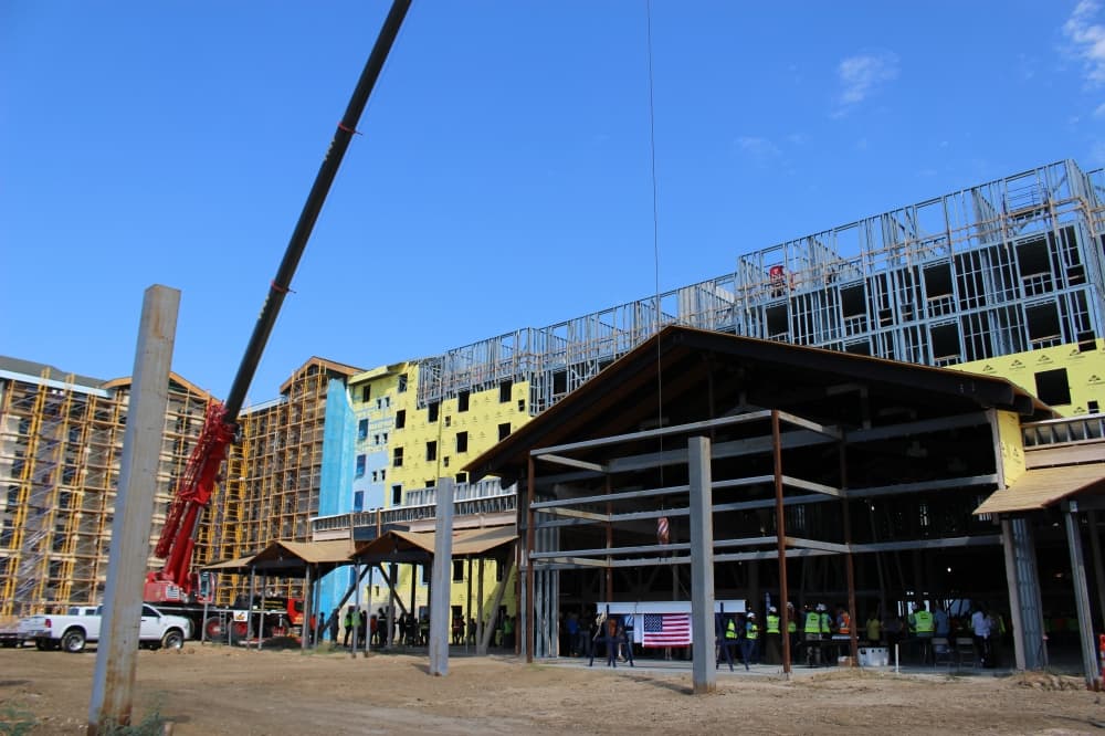 Great Wolf Lodge officials unveil November 2024 opening date