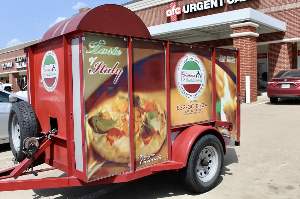 Mobile pizzeria 