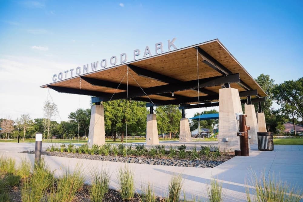 Cottonwood Park pavilion