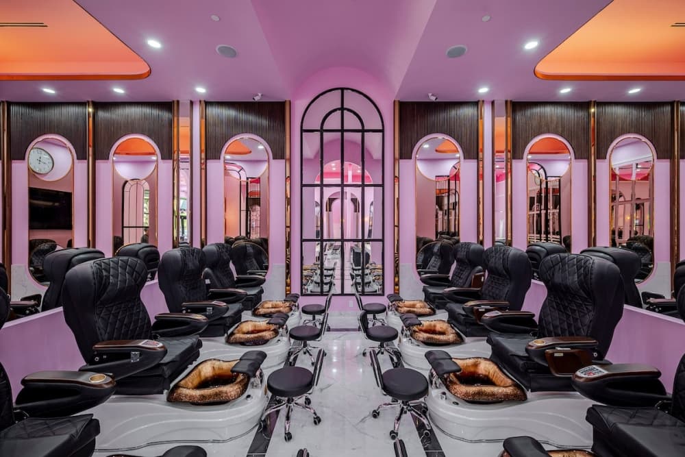 Bnails brings contemporary salon to Cedar Park