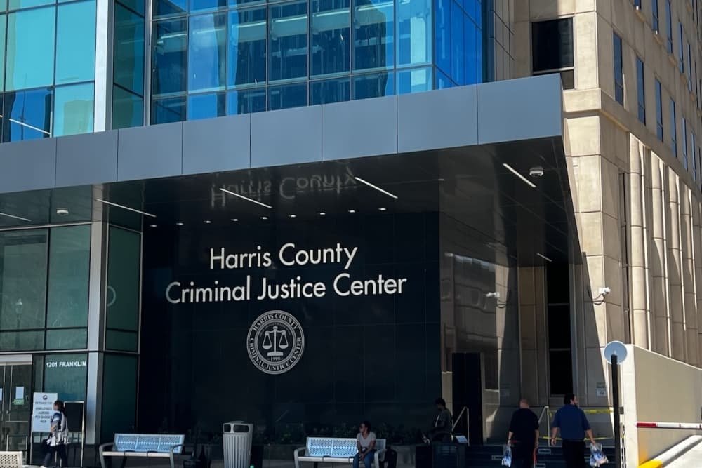 2 pay changes Harris County jurors should know