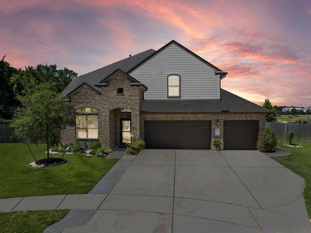 Pearland, Friendswood median home sales price remains flat year over year