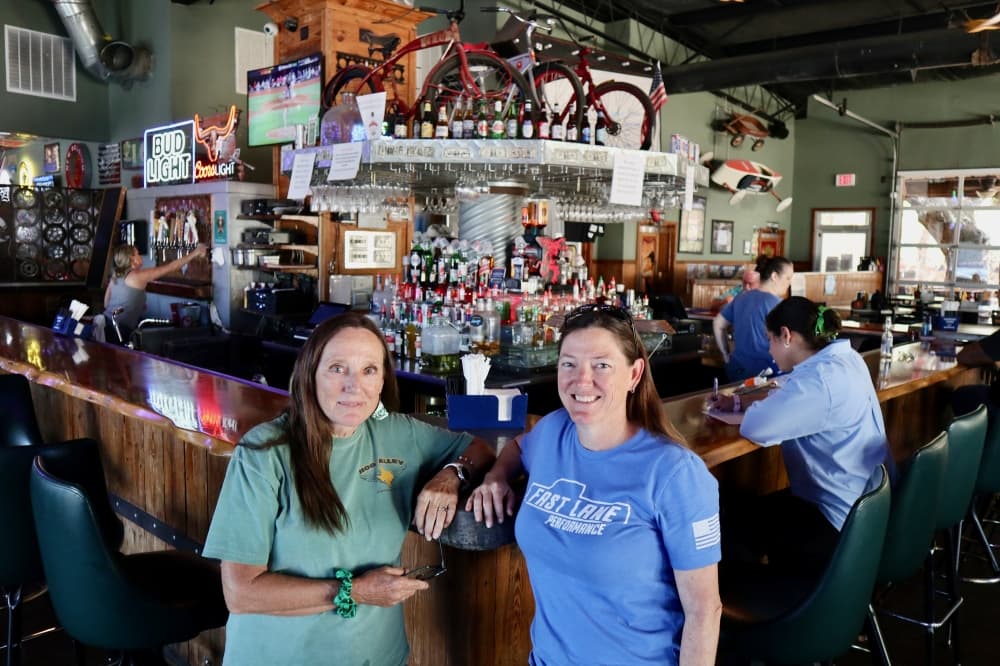 Hardtails Bar and Grill offers concerts, comfort food, connection in Georgetown