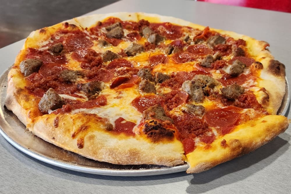 Grampie’s Neighborhood Pizzeria brings New York-style pizza to Cibolo