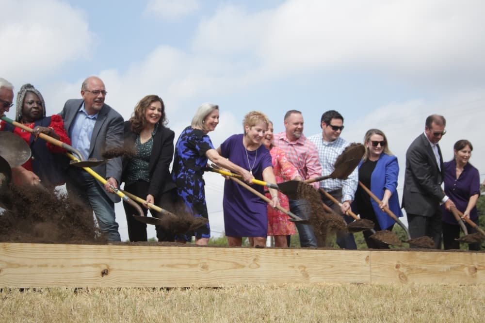 Round Rock Area Serving Center breaks ground on new store location