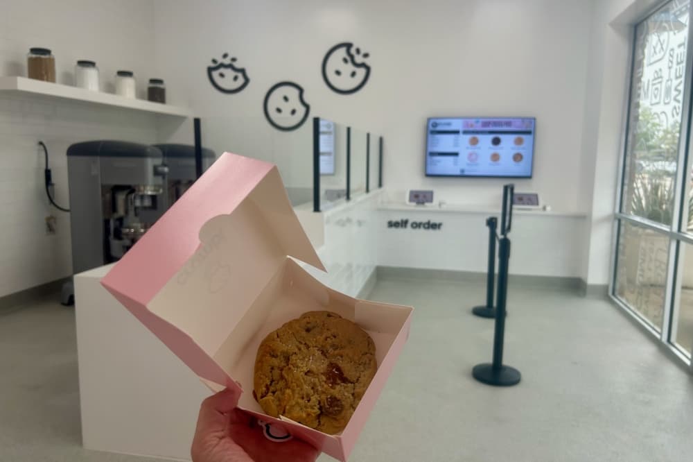 Crumbl Cookies now serving rotating menu of treats in Round Rock