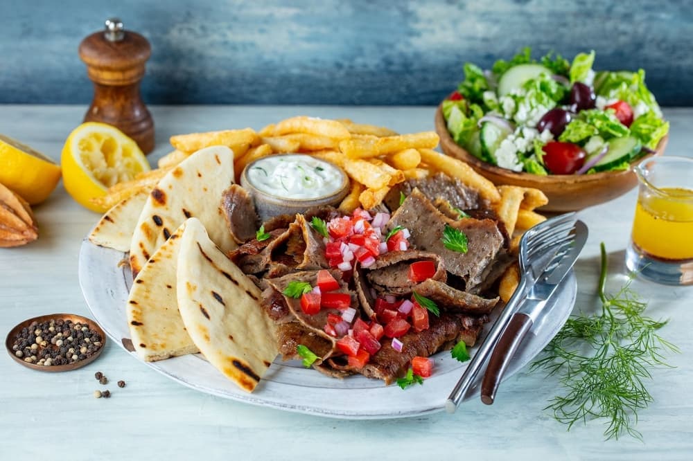 The Great Greek Mediterranean Grill now serving gyros, salads in Cedar Park