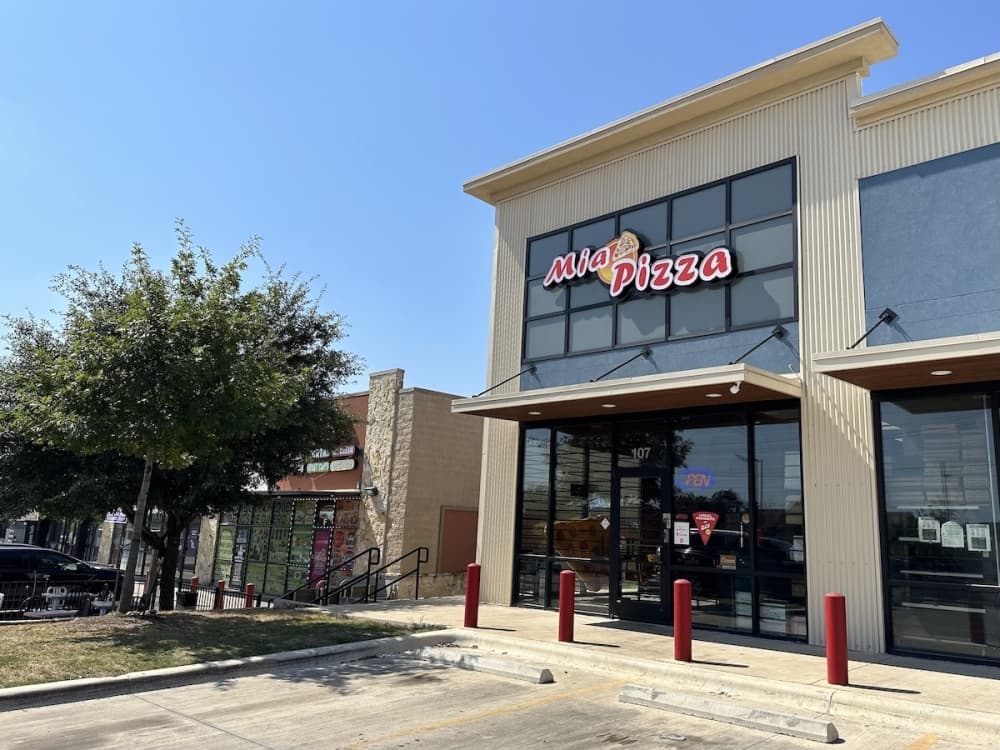 Mia Pizza now open in South Austin
