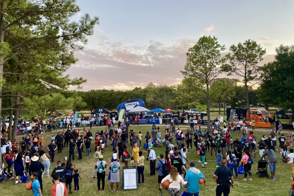 Community members and officers at NNO in 2022