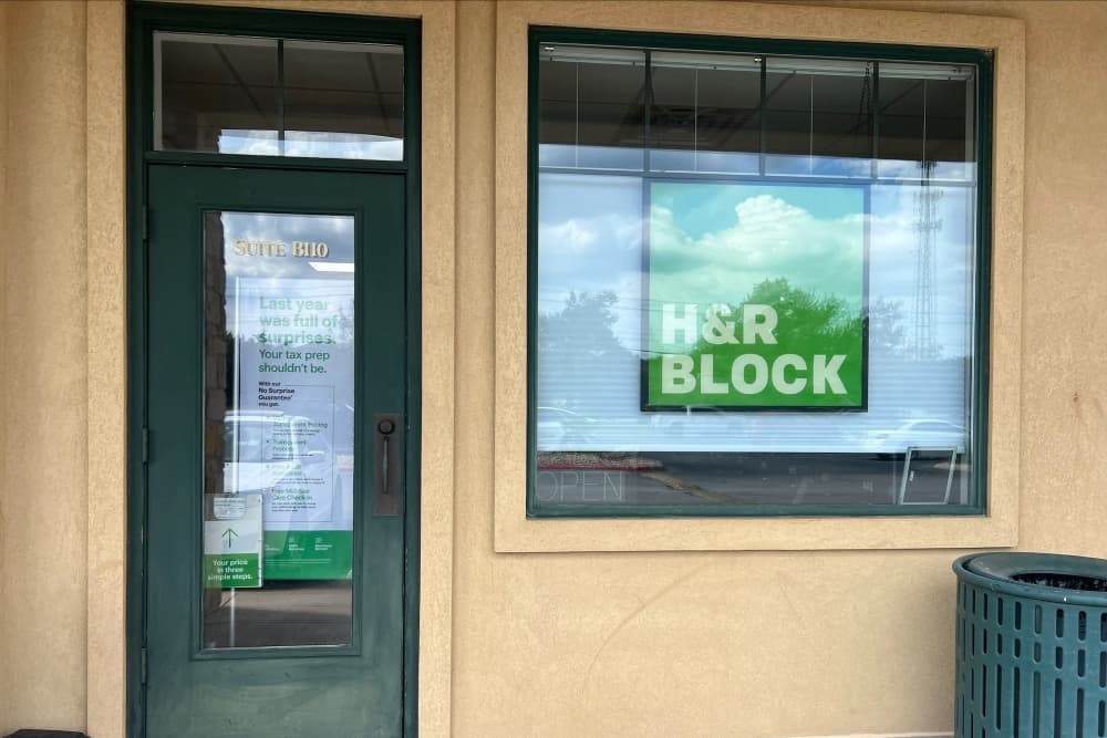 Lakeway H&R Block relocates