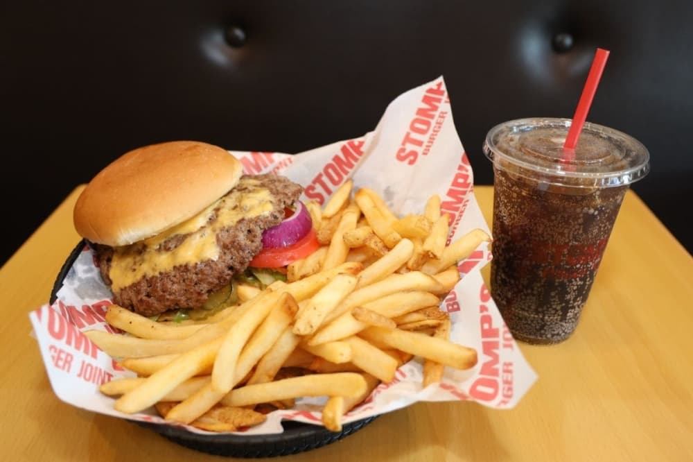 Stomp's Burger Joint to make imprint on Missouri City