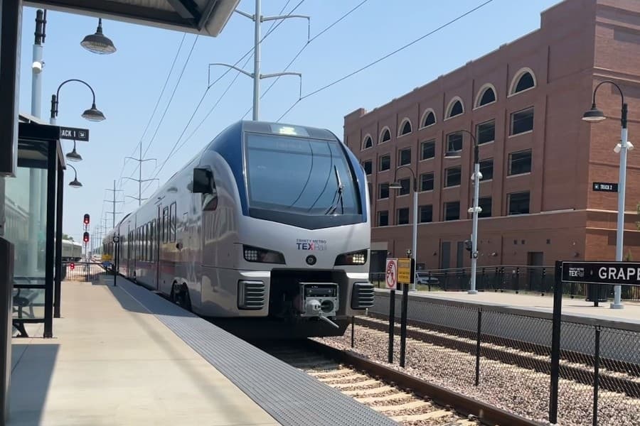 NCTCOG hires consultants for next-gen transit planning in north Texas