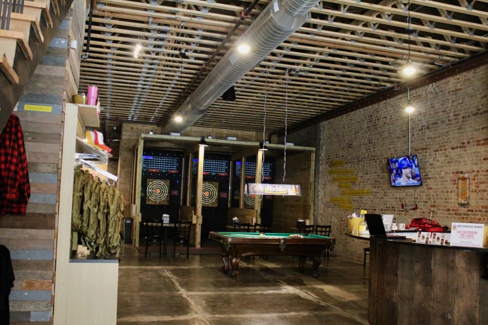 The Horse's Axe in McKinney interior throwing lanes