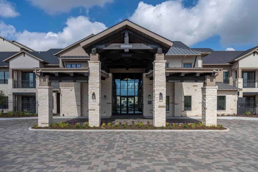 55-plus community Cadence Creek at Towne Lake celebrates grand opening