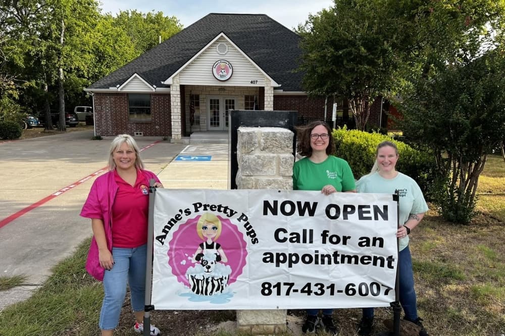 Anne’s Pretty Pups relocates in Keller