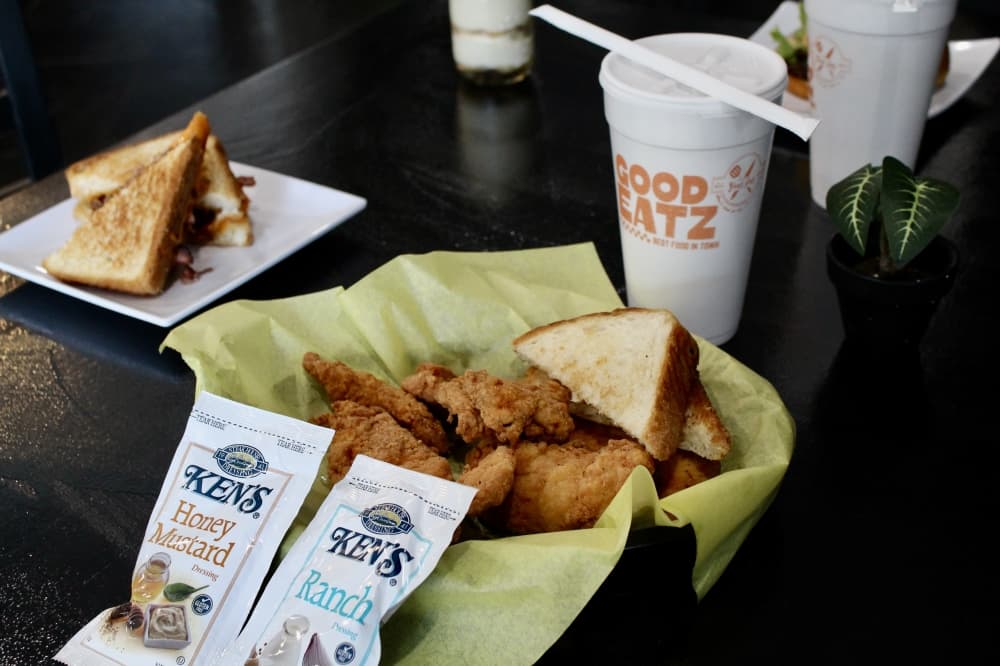 Good Eatz food with chicken tenders 