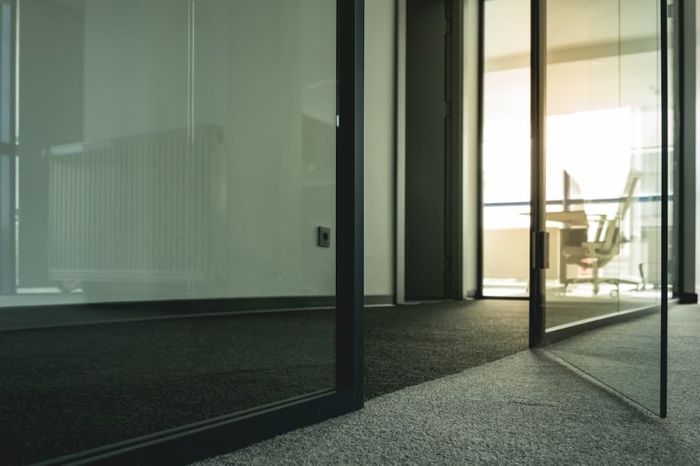 Spring Glass & Mirror buys new space for headquarters in Conroe