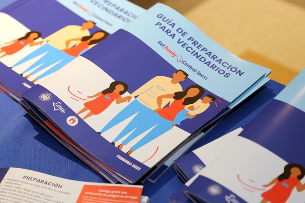 Austin officials release first Spanish edition of Emergency Preparedness Guide