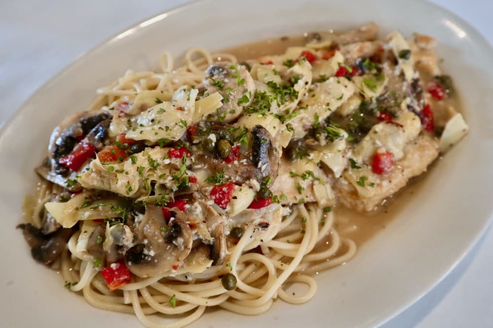 Family-owned Italian restaurant offers slice of Italy in Lakeway