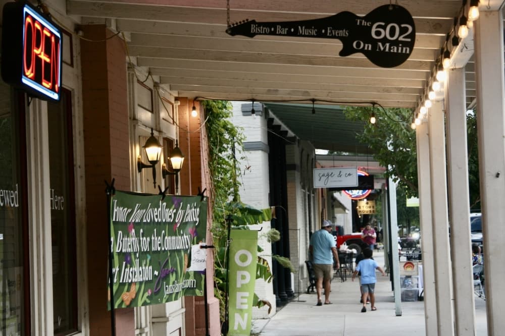 New free scavenger hunts for children at Bastrop Museum