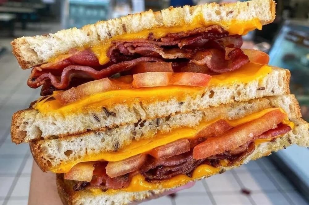 Deli sandwich
