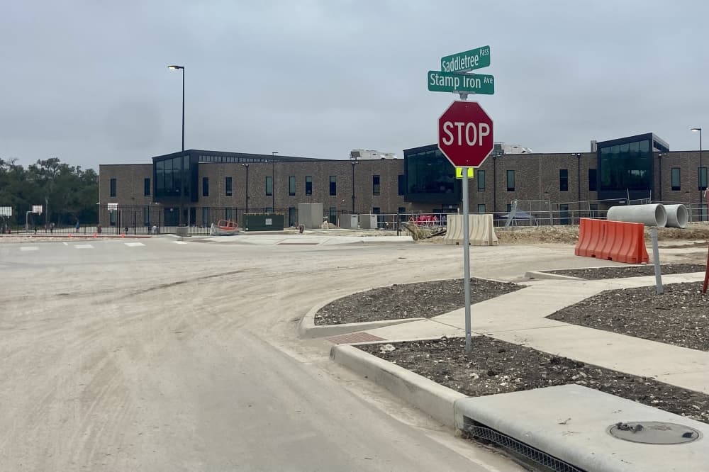 Liberty Hill ISD opens new access road to Bar W Elementary