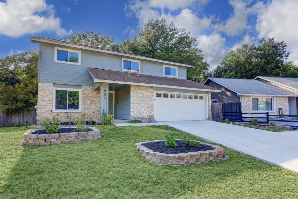 Median home prices, sales mixed in Southwest Austin in October